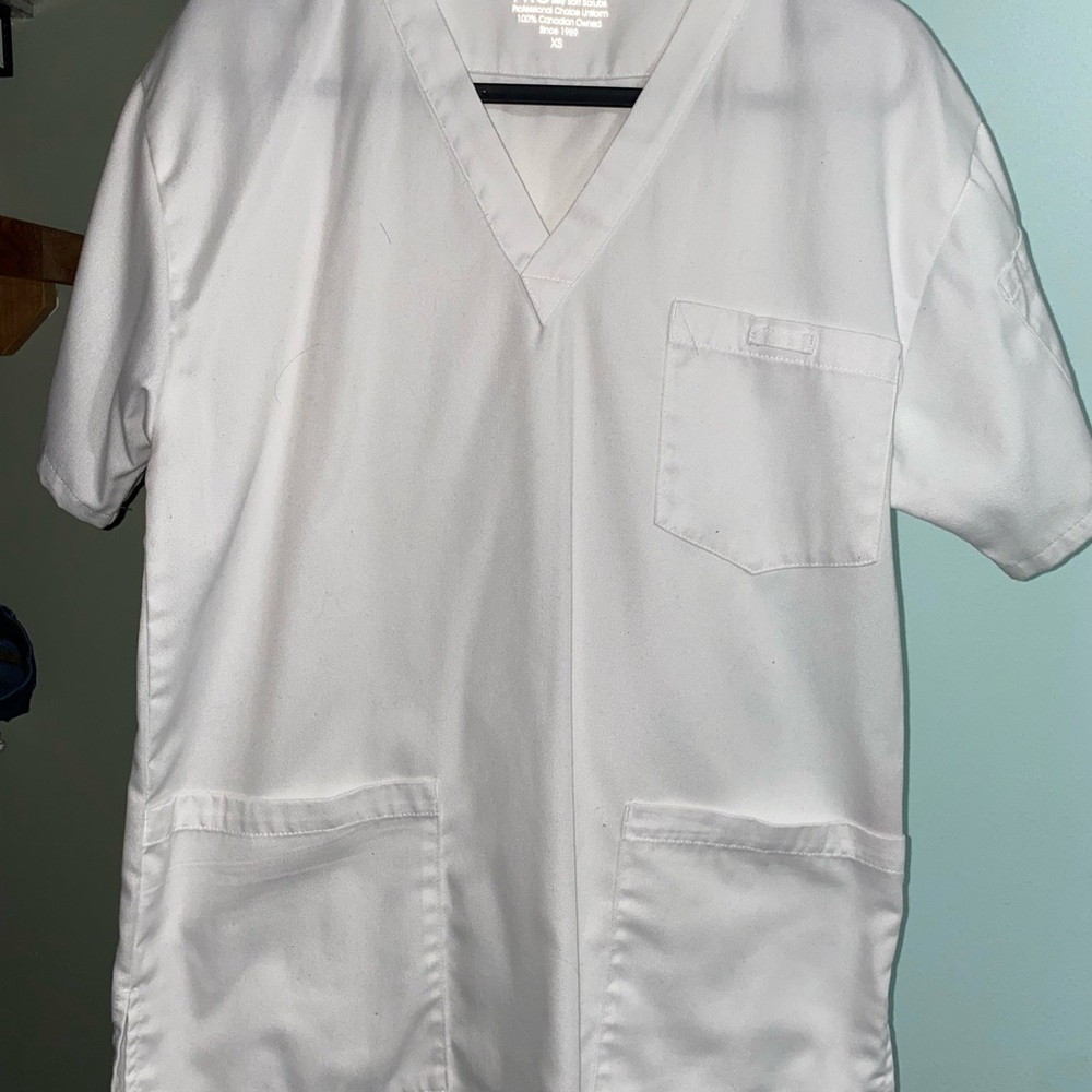 White Unisex V-Neck Scrub Top